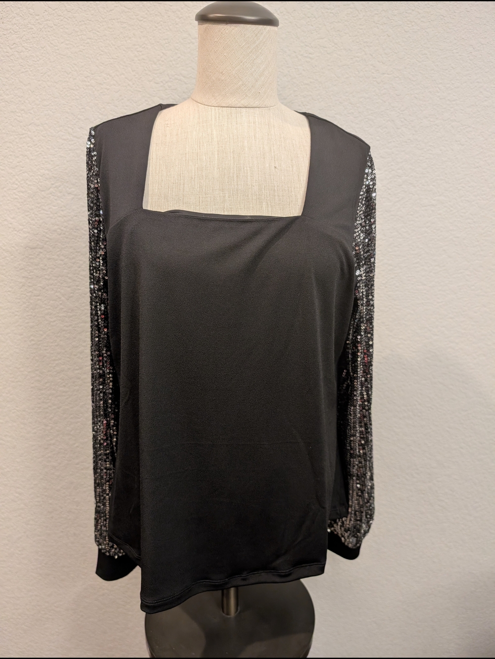 NWT Sz L Maurices Black Long Sleeve Party Top with Sequin Sleeves